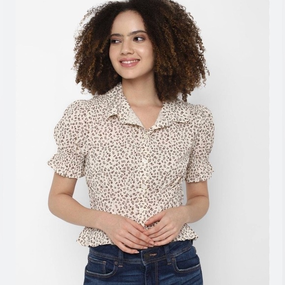 American Eagle cream/brown ditzy floral short sleeve blouse. SMALL - Picture 1 of 8